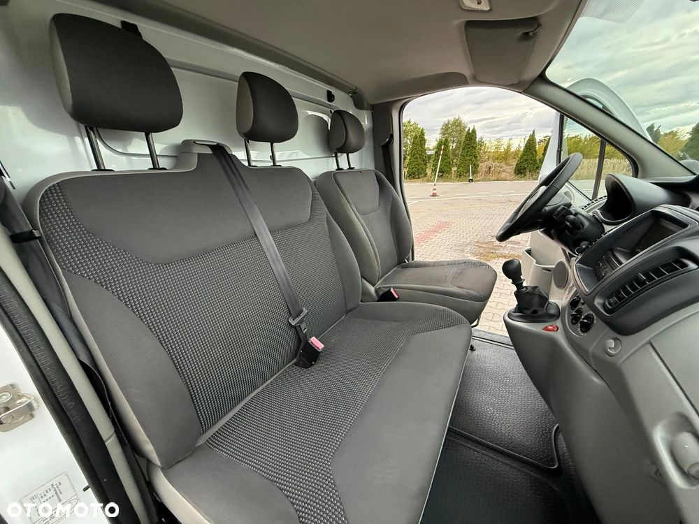 Opel VIVARO - 27