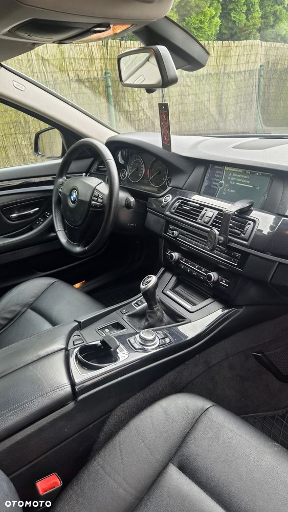 BMW Seria 5 520d - 6