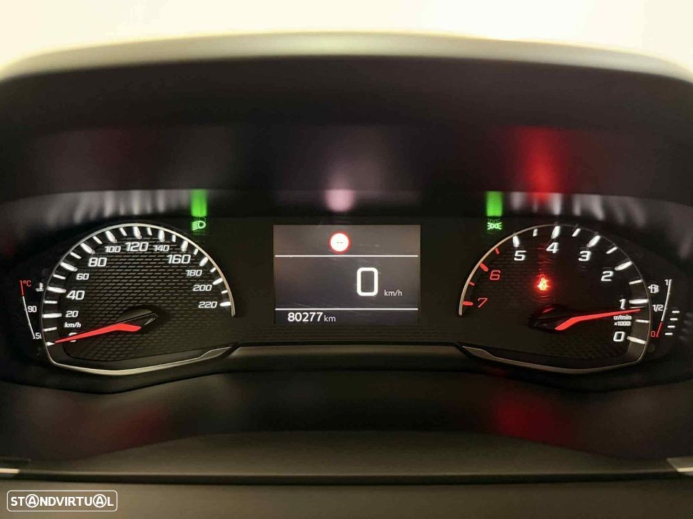 Peugeot 2008 1.2 PureTech Active - 13