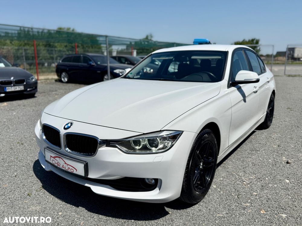 BMW Seria 3 318d Modern Line - 25