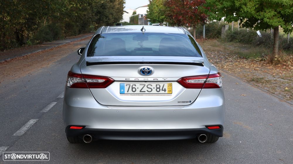Toyota Camry 2.5 Hybrid Luxury - 6