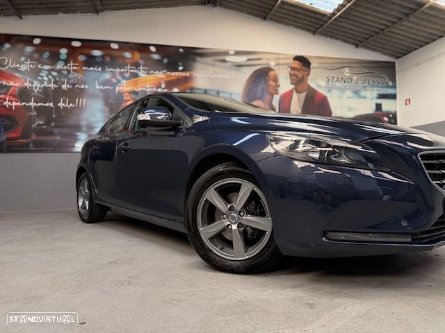 Volvo V40 D2 Kinetic - 2