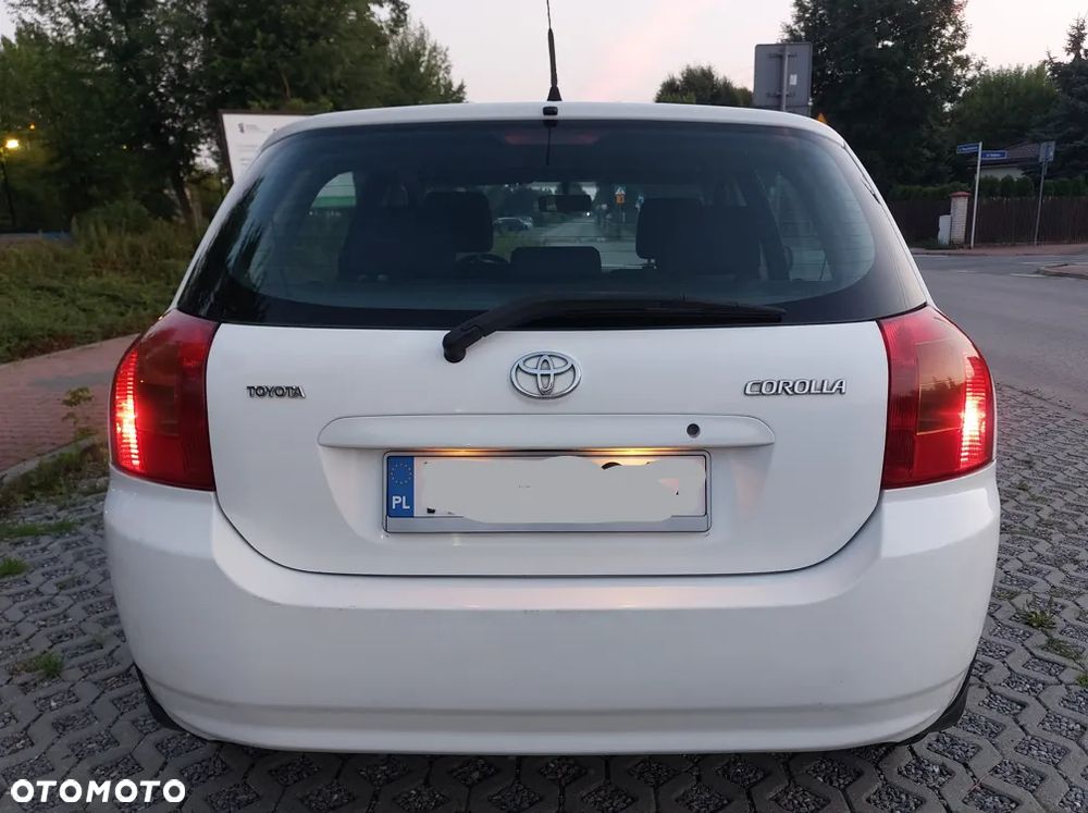 Toyota Corolla 1.4 VVT-i Base - 4