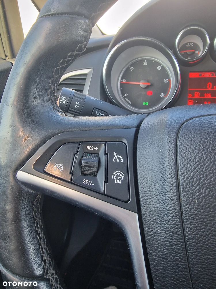 Opel Astra - 11