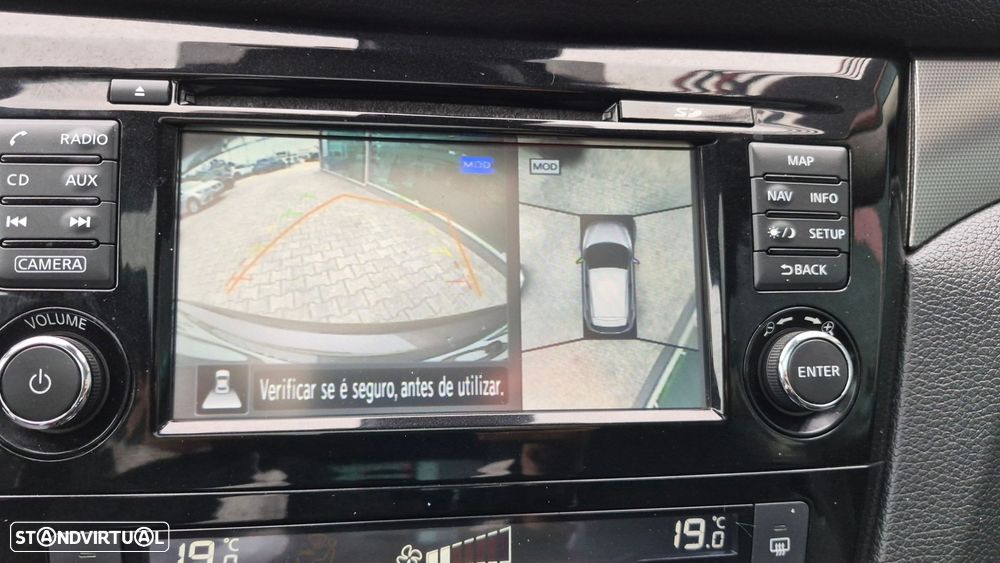 Nissan Qashqai 1.5 dCi N-Connecta 18 - 16