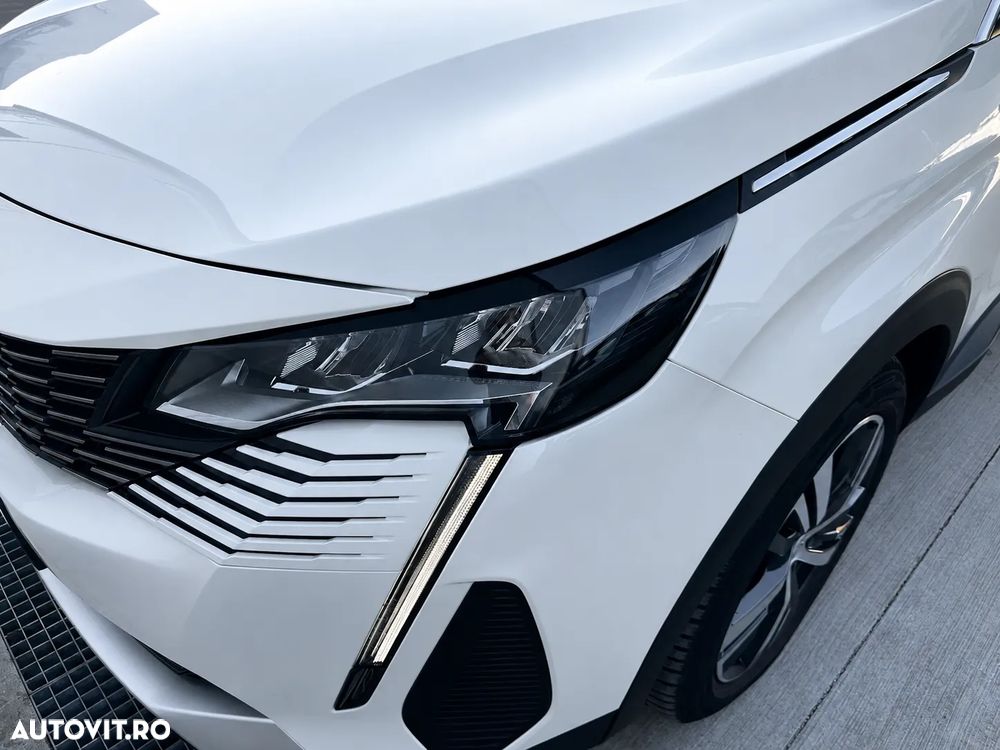 Peugeot 3008 PHEV 180 EAT8 Active Pack - 24