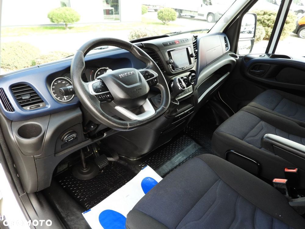 Iveco DAILY 35S16 SKRZYNIA PODWÓJNA KABINA DOKA 7 MIEJSC TEMPOMAT LEDY AUTOMAT HI-MATIC KLIMATYZACJA  160KM - 3