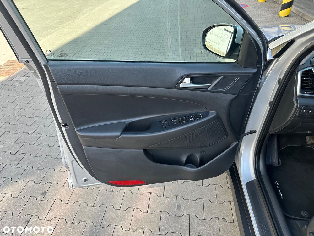Hyundai Tucson 2.0 CRDI Premium 4WD - 24
