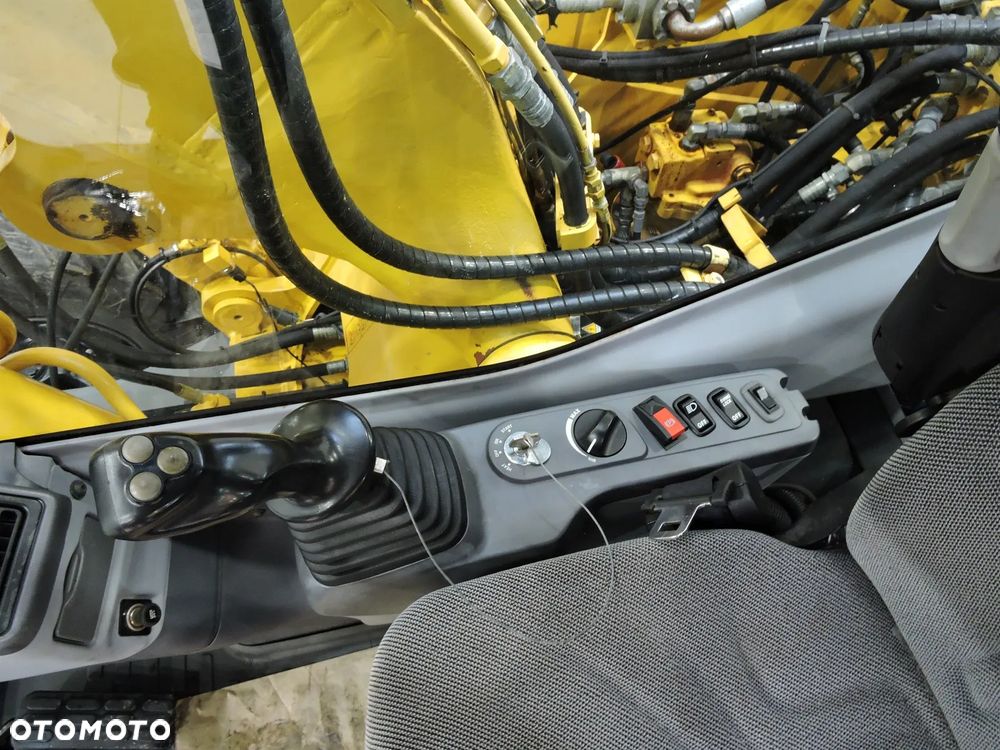 Komatsu PW130 - 4
