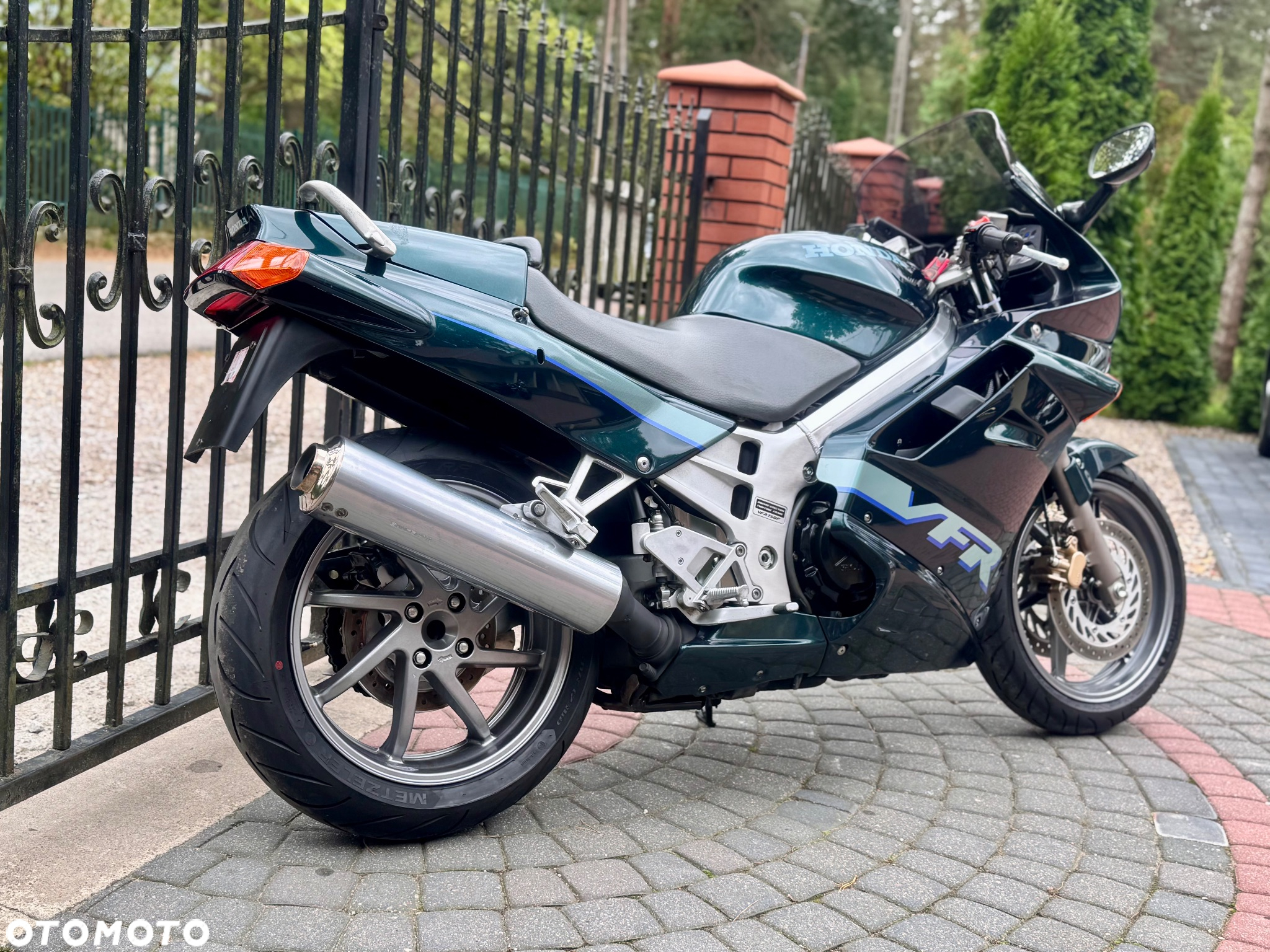 Honda VFR - 5