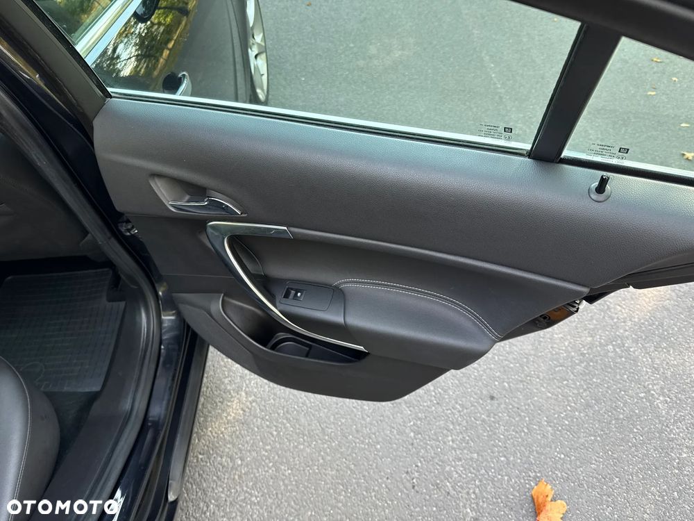 Opel Insignia - 17