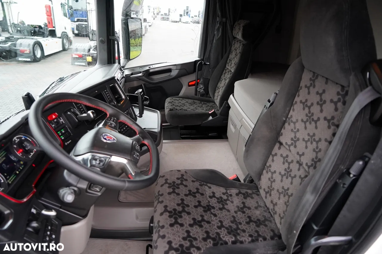 Scania R 520 / V8 / SISTEM HIDRAULIC / RETARDER / RĂCIRE ​​I-PARK / FULL AIRMATIC / ANVELOPE 100% / CONTRACT POST-SERVICE / IMPORTAT - 24