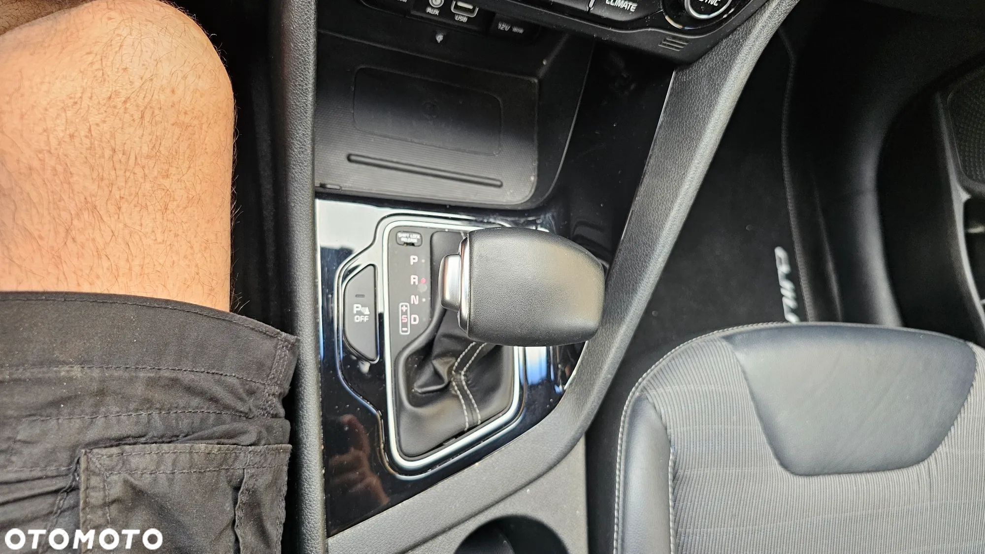 Kia Niro 1.6 GDI Hybrid L - 38