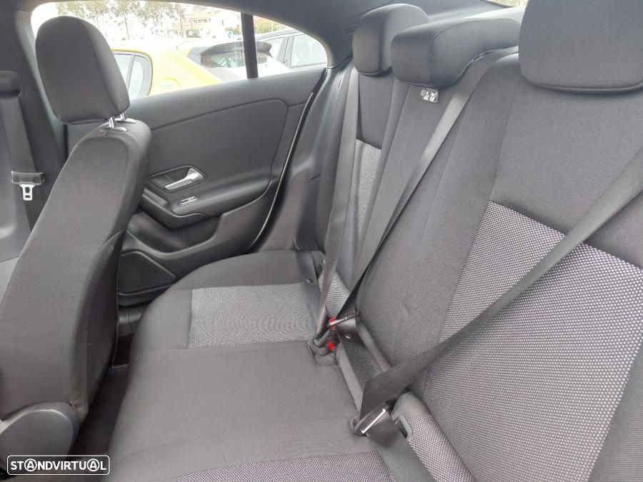 Mercedes-Benz CLA 180 d - 7