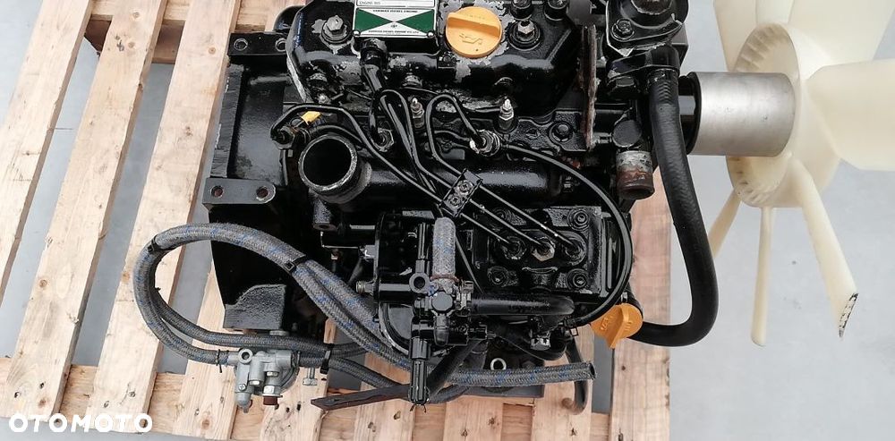 SILNIK YANMAR 3TNE68-AC 15,3kW 3600 rpm 784cc 9800 zł netto - 6