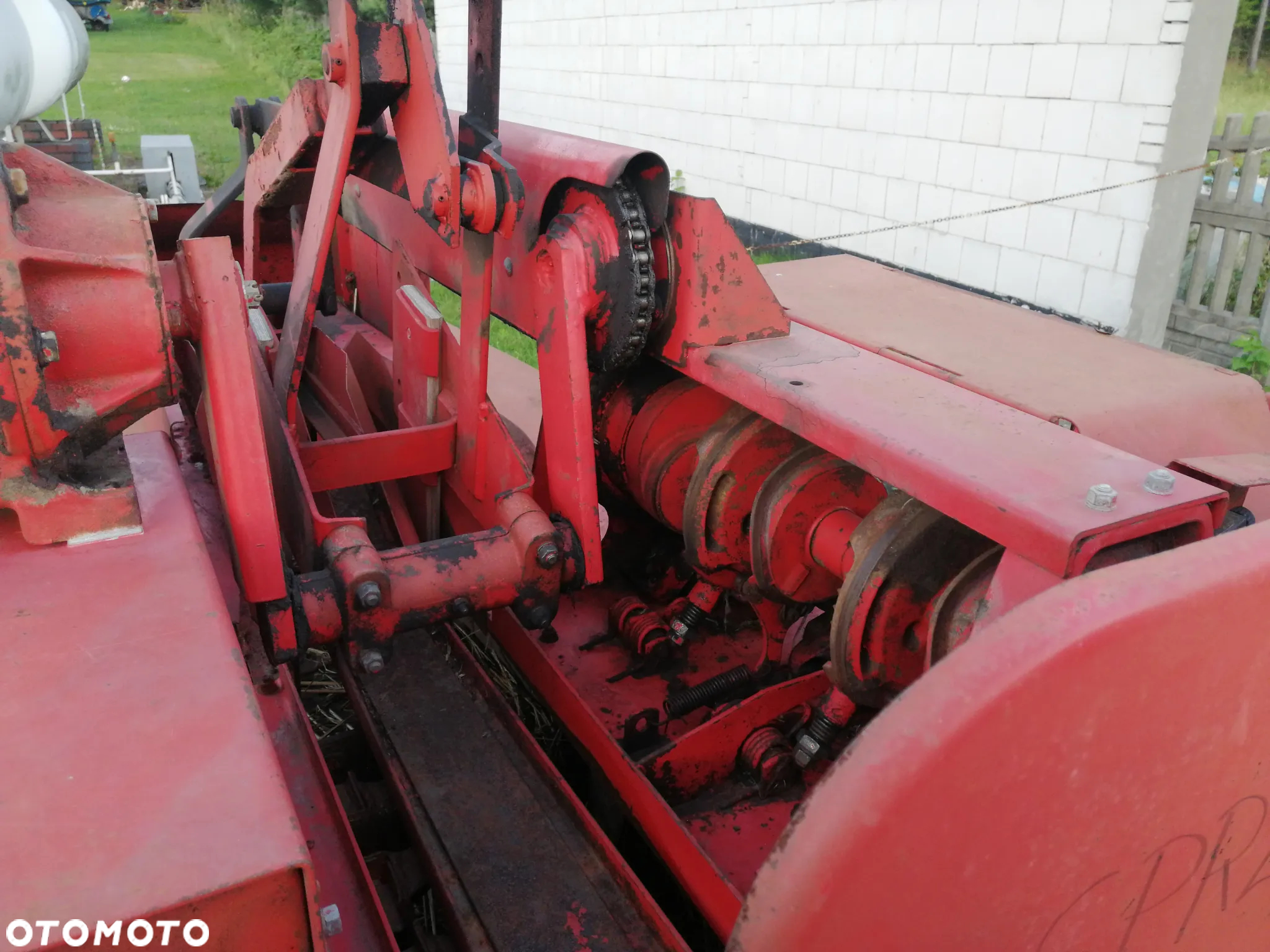 Massey Ferguson - 6