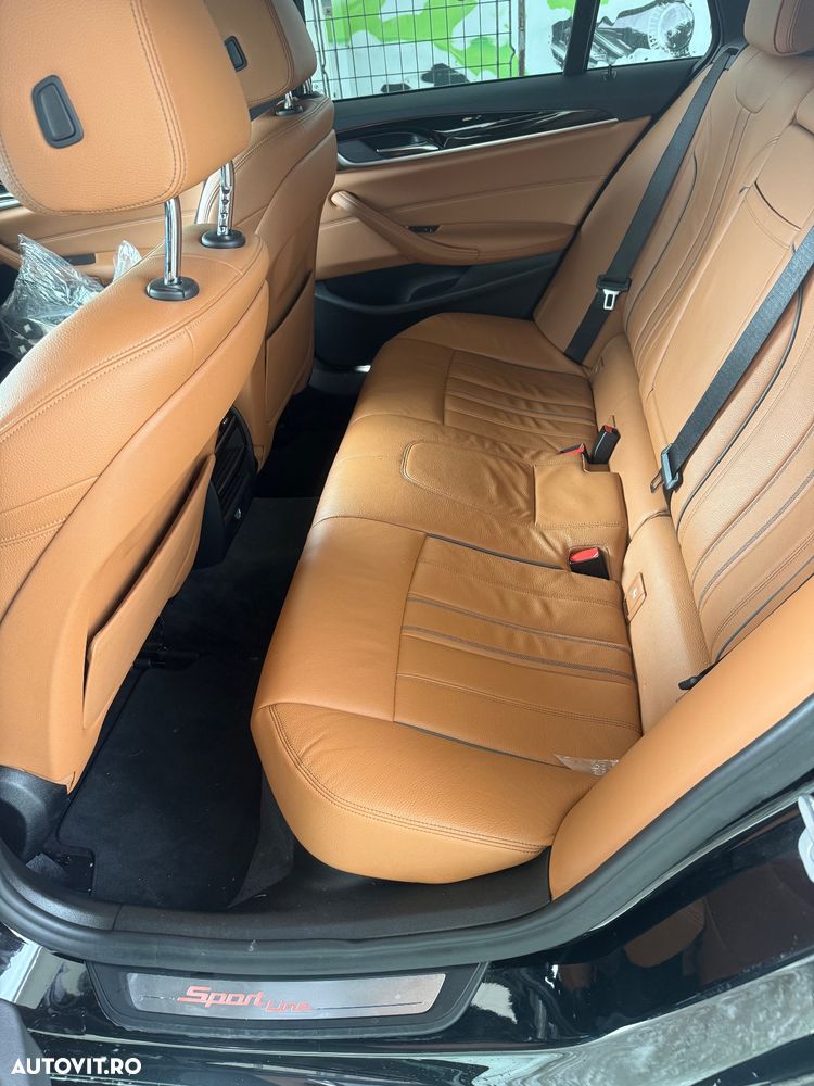 BMW Seria 5 520d xDrive AT - 11