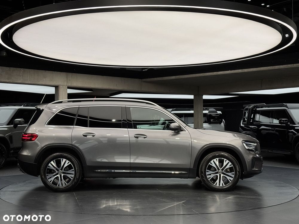 Mercedes-Benz GLB 2023