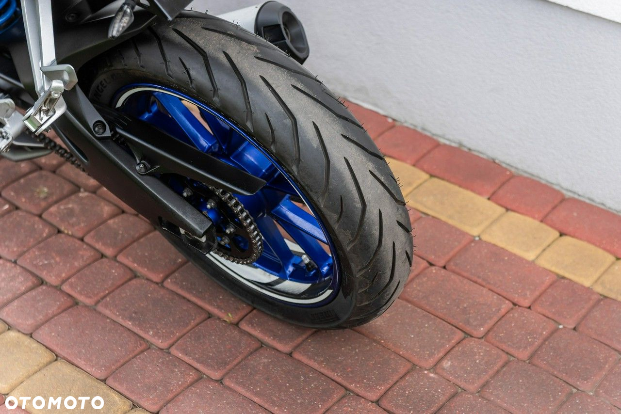 Yamaha MT - 8