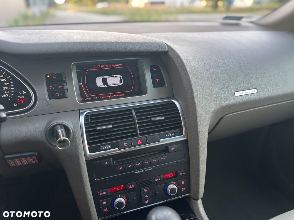 Audi Q7 - 8
