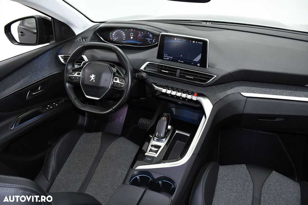 Peugeot 3008 PureTech 130 Stop & Start EAT6 Allure - 4