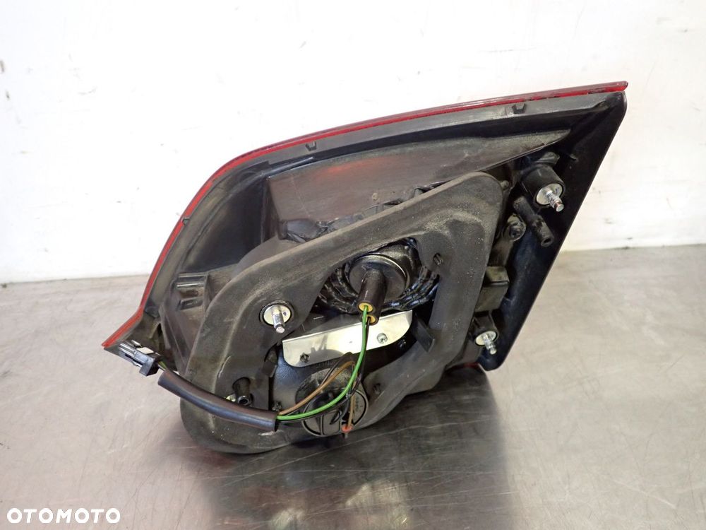 LAMPA LEWA TYLNA W KLAPIE CHEVROLET CRUZE I LIFT  95089901 - 5