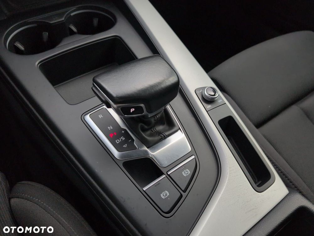 Audi A4 Limousine 35 TFSI mHEV Advanced S tronic - 33