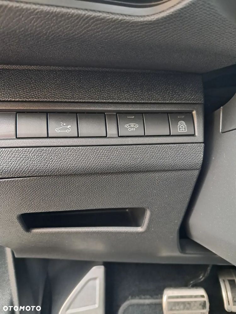 Peugeot 5008 ver-1-5-bluehdi-gt-pack-s-s-eat8 - 12