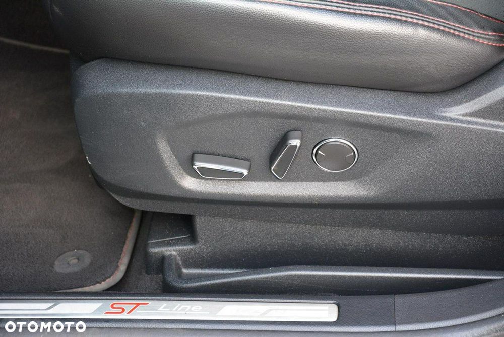 Ford S-Max - 23