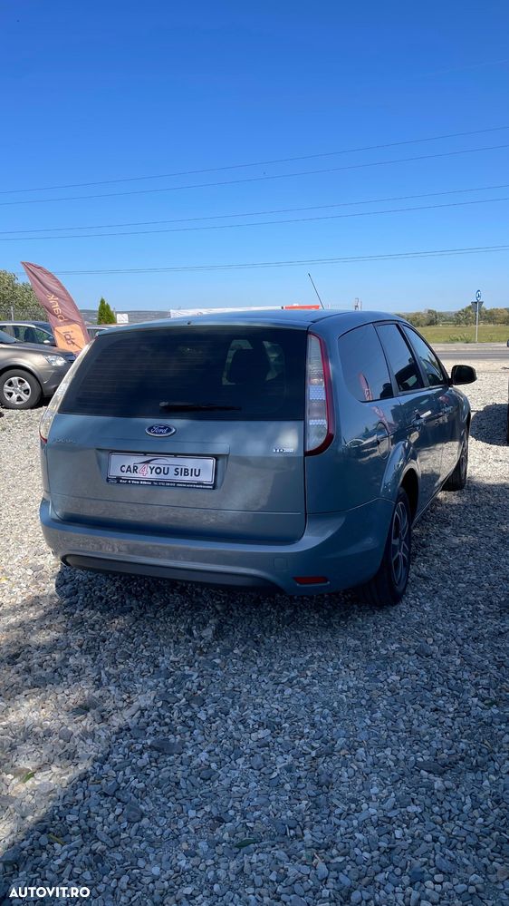 Ford Focus 1.6 TDCi DPF Style - 4