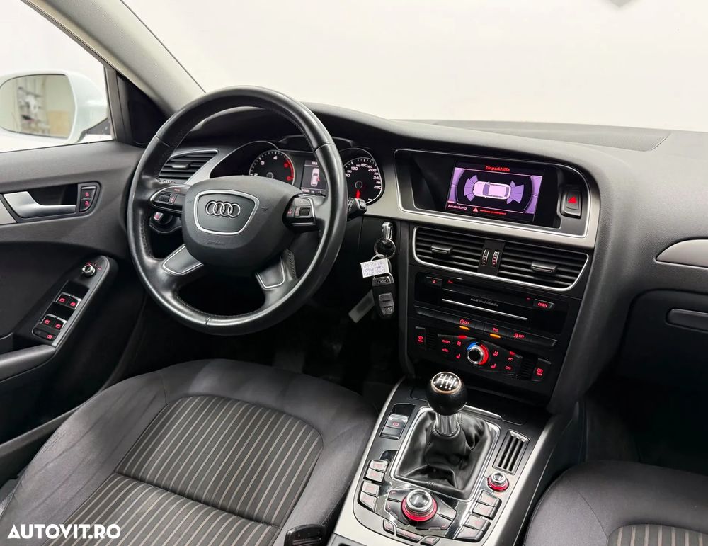 Audi A4 Avant 2.0 TDI DPF quattro Ambiente - 8