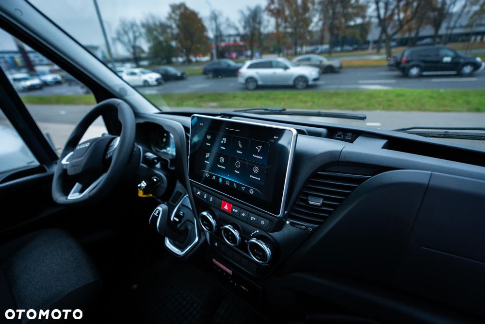 Iveco Daily 70C18HA8/P - 9