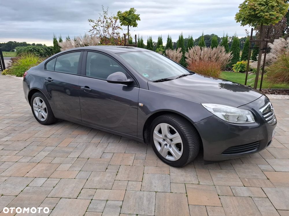 Opel Insignia 1.6 Design Edition - 27