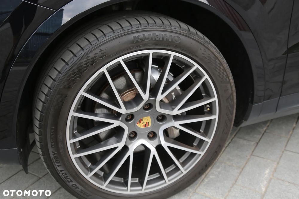 Porsche Cayenne - 13