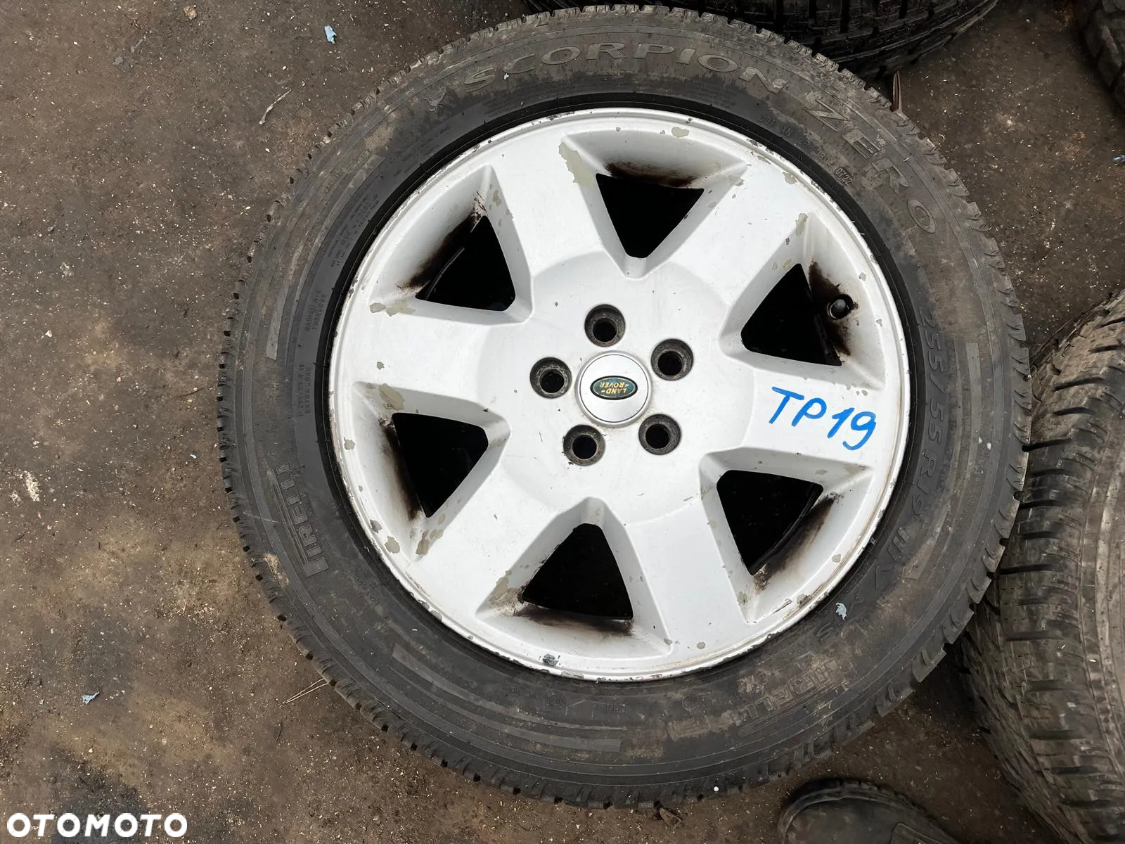 Alufelgi 19 cali RRC002900 z oponami PIRELLI 255/55 R19 Land Rover Discovery 3 III - 5