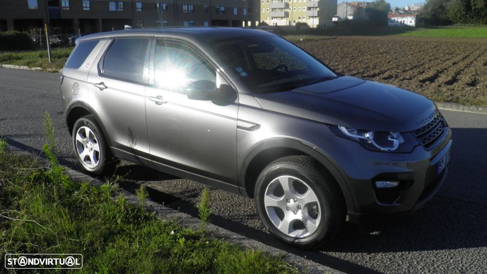 Land Rover Discovery Sport 2.0 TD4 HSE - 2
