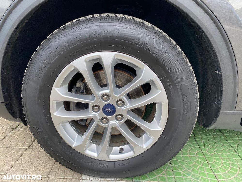 Ford Kuga 2.5 Duratec FHEV AWD Titanium - 31