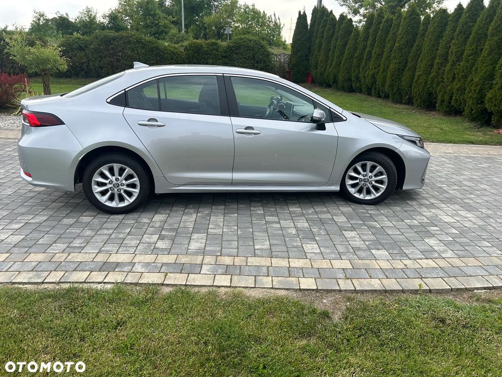 Toyota Corolla 1.8 Hybrid Comfort - 16
