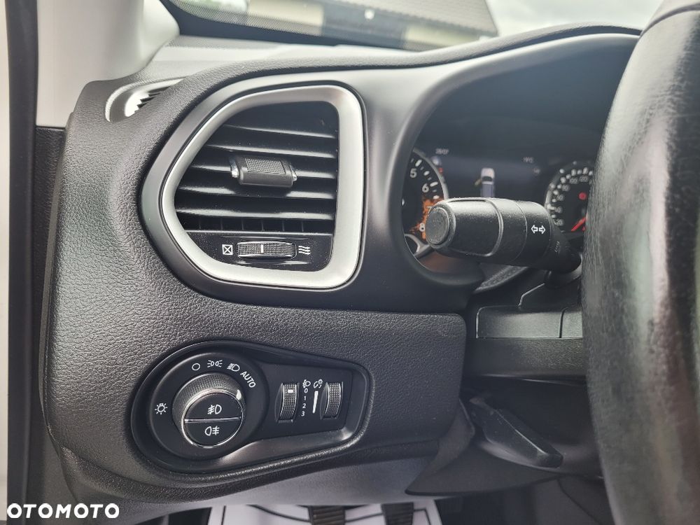 Jeep Renegade 1.4 MultiAir Limited FWD S&S - 22