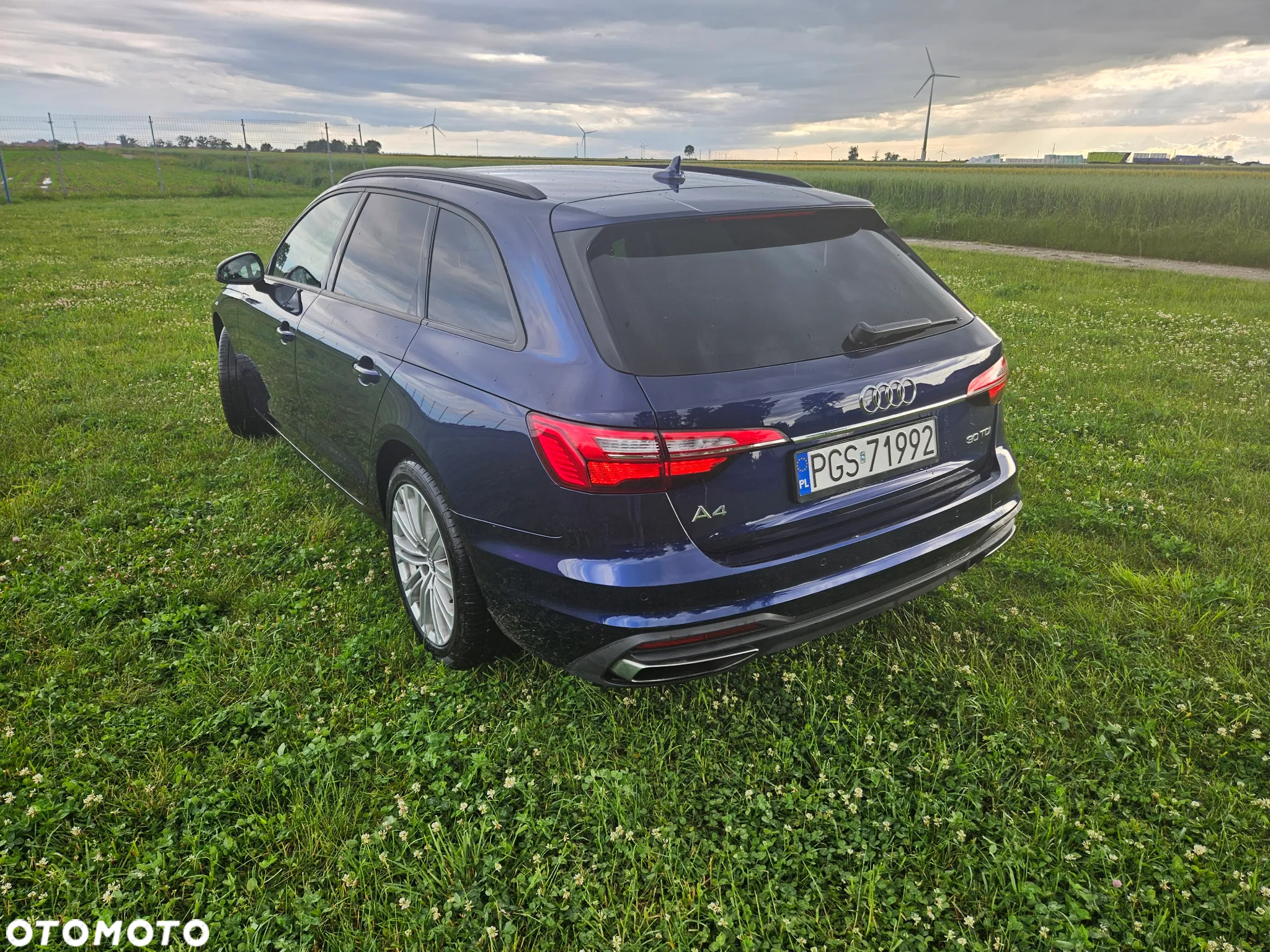Audi A4 Avant 30 TDI S tronic - 3