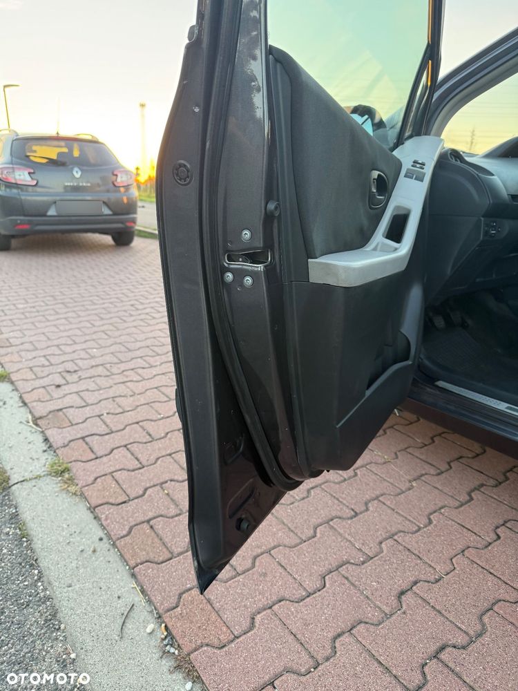 Toyota Yaris - 16