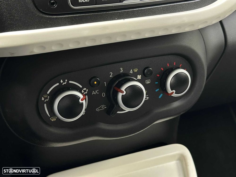 Renault Twingo 1.0 SCe Urban Night - 15