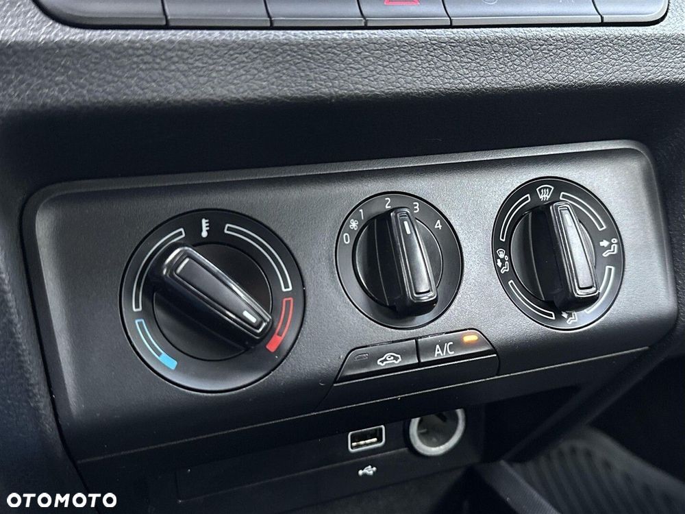 Skoda Fabia 1.0 Ambition - 19