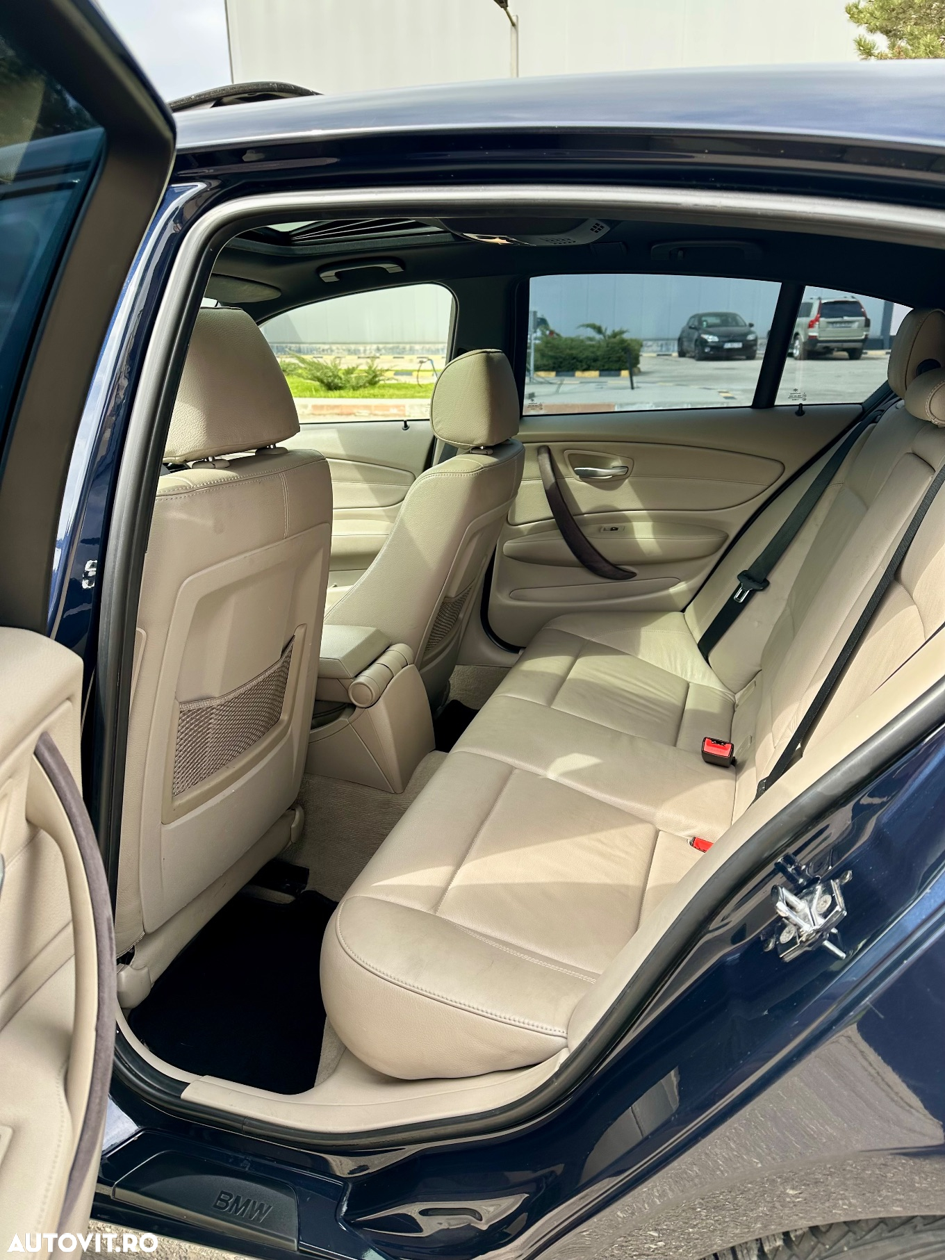 BMW Seria 1 120d DPF Aut. Edition Sport - 9