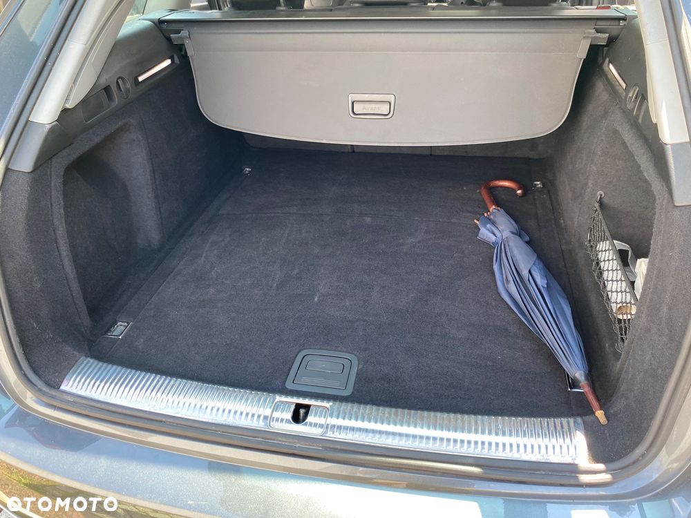 Audi A4 Avant 35 TFSI mHEV S Line S tronic - 11