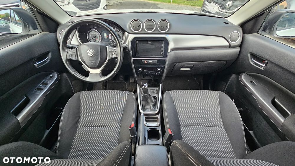 Suzuki Vitara 1.0 Boosterjet Allgrip Comfort - 18