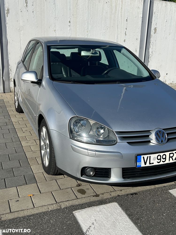Volkswagen Golf 1.6 FSI Sportline - 2