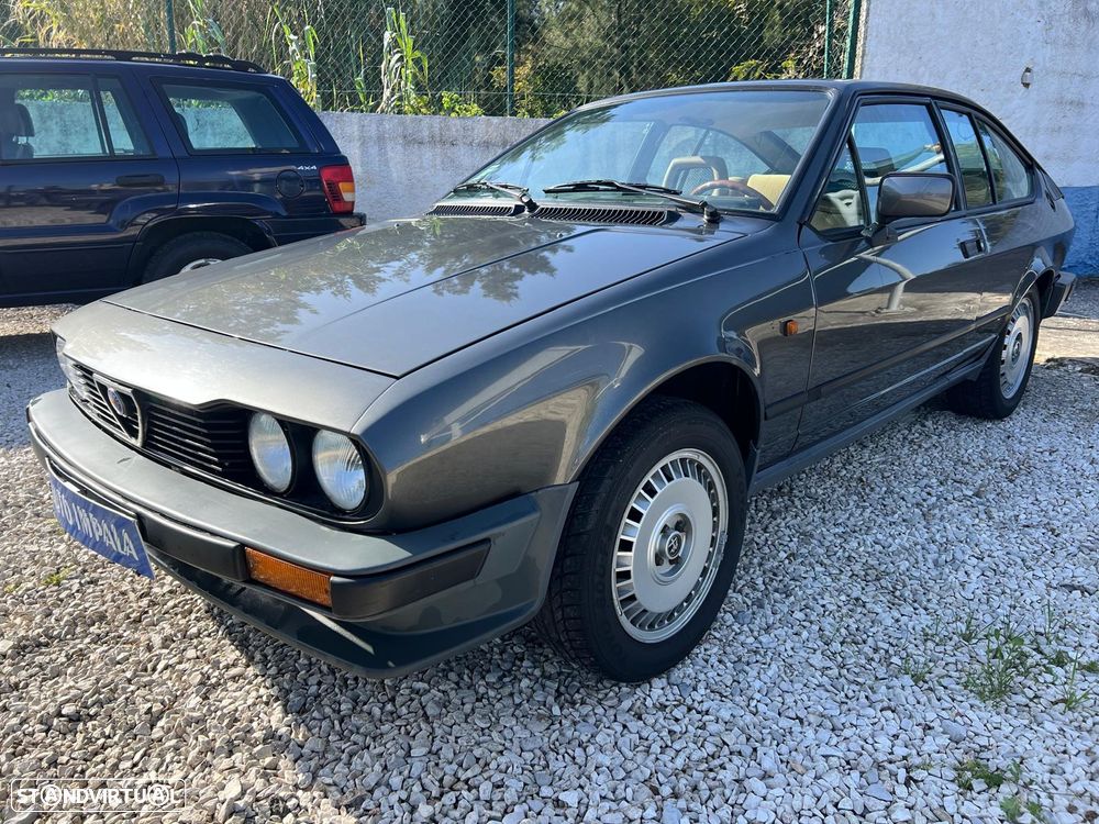 Alfa Romeo GTV - 1