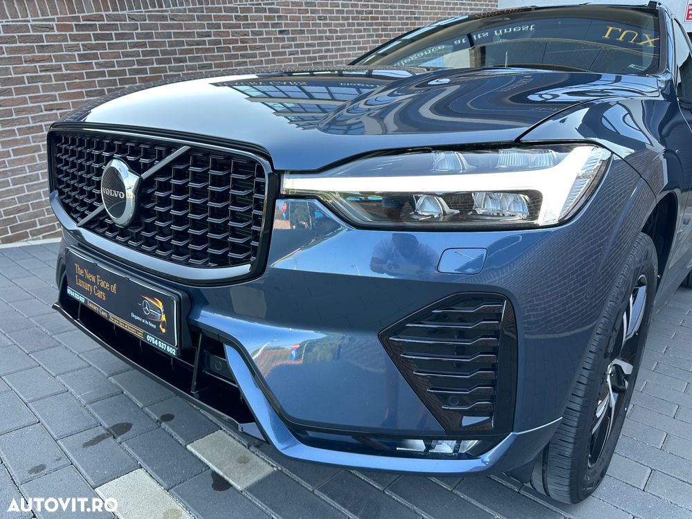 Volvo XC 60 B4 MHEV AT8 AWD R-Design - 3