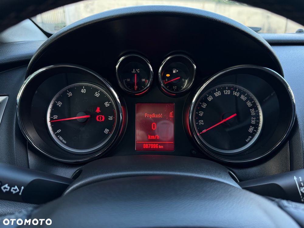 Opel Astra 1.4 T Cosmo - 32